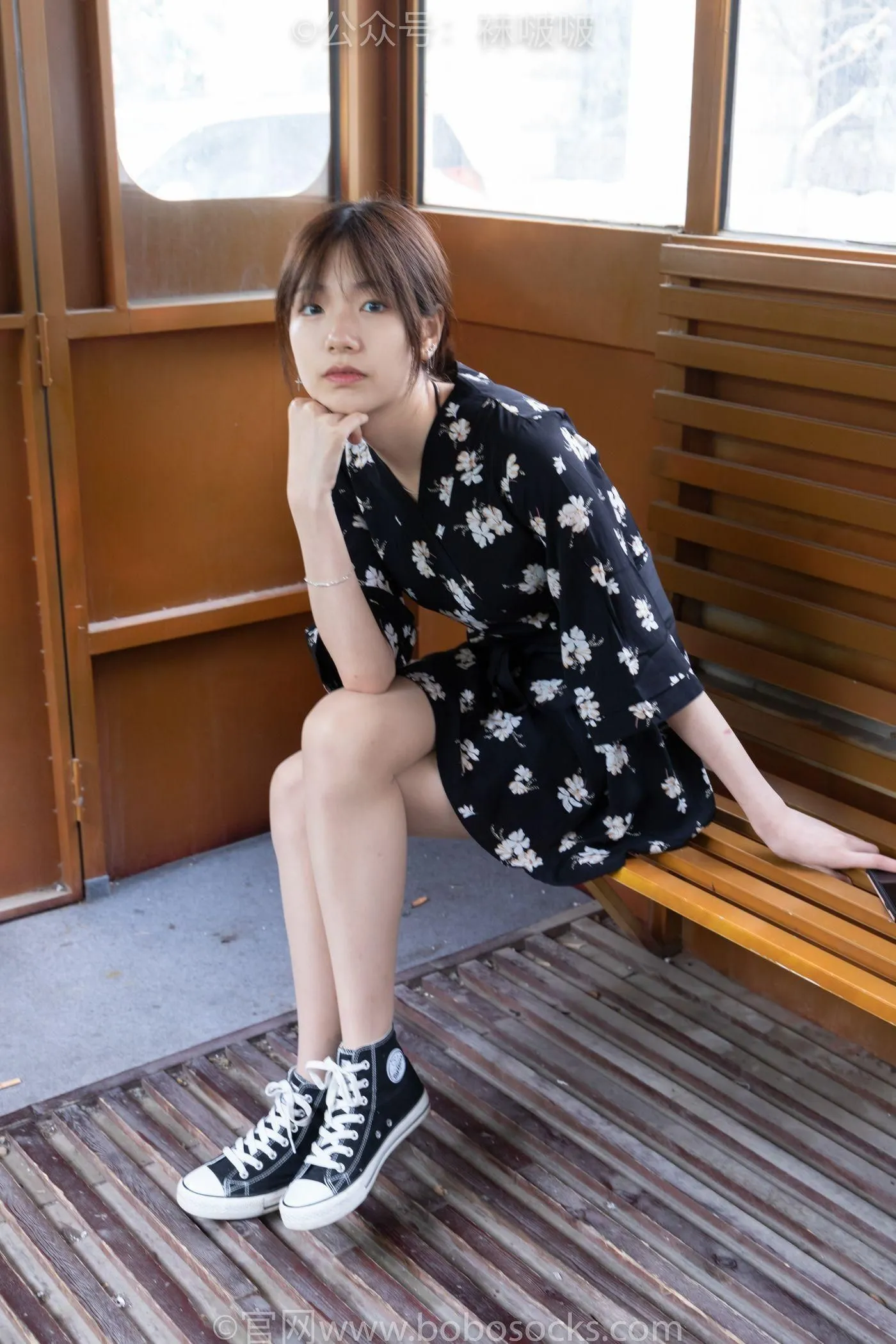 [BoBoSocks袜啵啵]NO.013 小甜豆-匡威帆布鞋、浅灰色短棉袜、肉丝 [132P]插图9